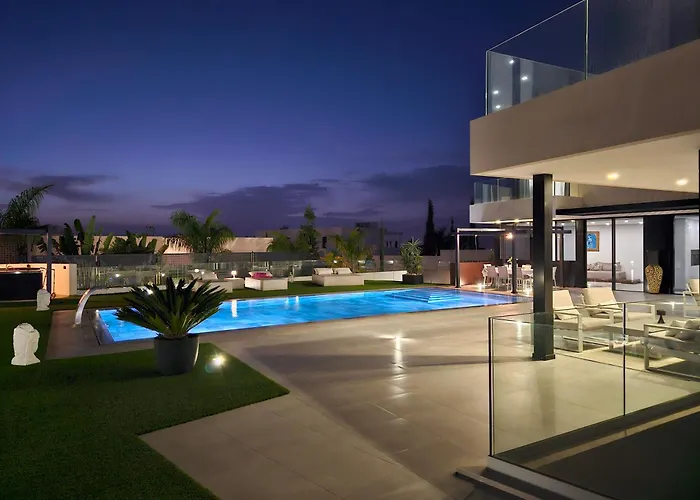 Karat Serendibida Costa Adeje (Tenerife)