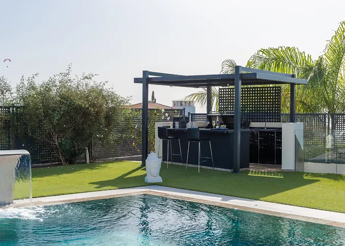 Karat Serendibida Вілла