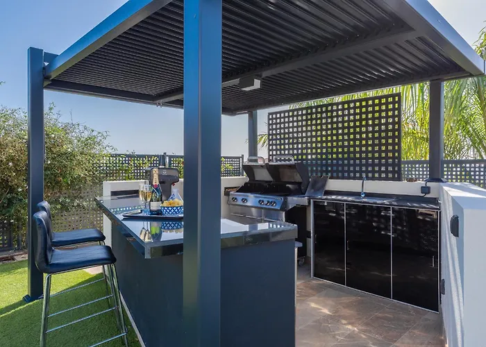 Karat Serendibida * Адехе